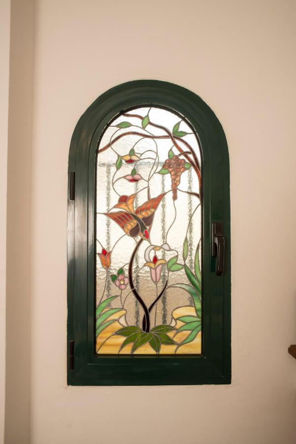 Maisonette With Garden In The Heart Of The Historical Kalamata Center Luaran gambar