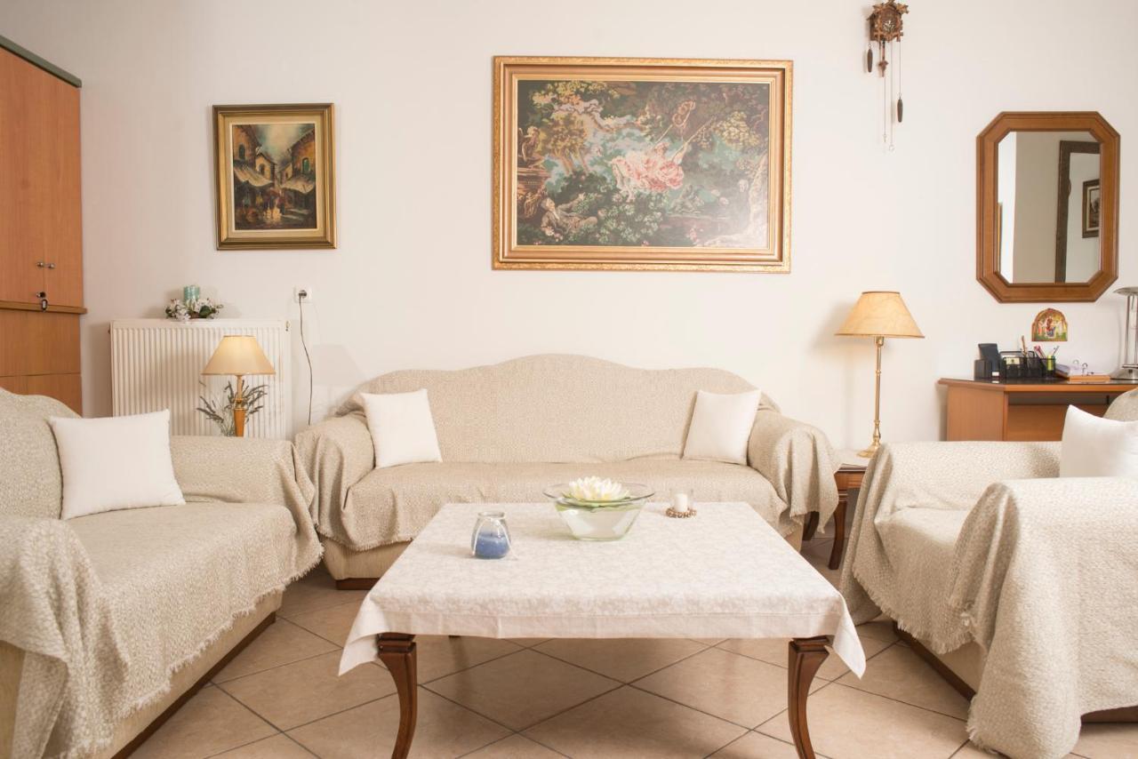 Maisonette With Garden In The Heart Of The Historical Kalamata Center Luaran gambar
