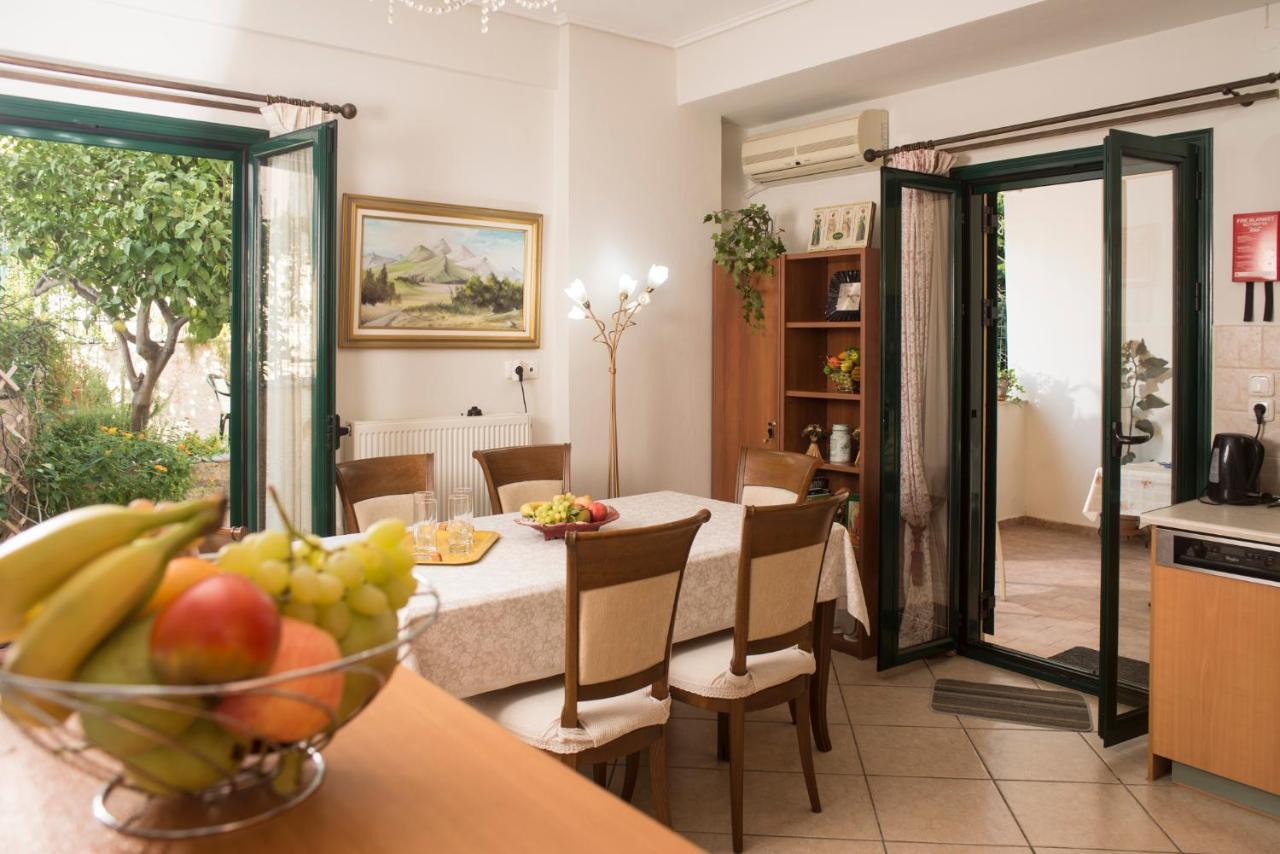 Maisonette With Garden In The Heart Of The Historical Kalamata Center Luaran gambar