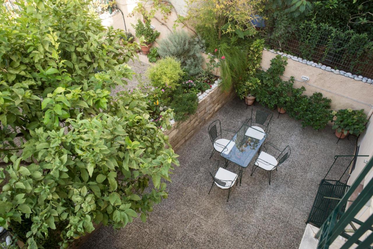 Maisonette With Garden In The Heart Of The Historical Kalamata Center Luaran gambar